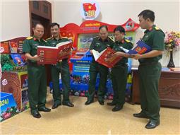 Cục Chính trị xét duyệt các tác phẩm dự thi tìm hiểu 80 năm truyền thống Quân đội, 35 năm Ngày hội Quốc phòng toàn dân 22-12 và Cuộc thi video clip tuyên truyền pháp luật